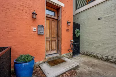 207 Kemp Alley, Cincinnati, OH 45202 - Photo 7