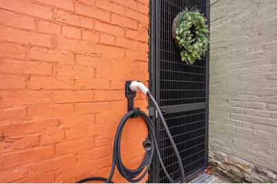 207 Kemp Alley, Cincinnati, OH 45202 - Photo 9