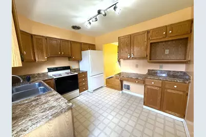 6381 Golfway Drive, Springfield Township, OH 45239 - Photo 19