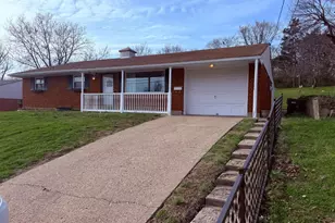 922 Castro Ln, Springdale, OH 45246 - Photo 3