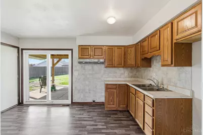 1861 Nebraska Drive, Xenia, OH 45385 - Photo 5