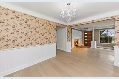 867 E Columbia Avenue, Reading, OH 45215 - Photo 11