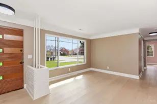 867 E Columbia Ave, Reading, OH 45215 - Photo 3