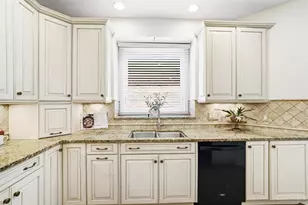 7753 Oyster Bay Ln, Newtown, OH 45244 - Photo 23