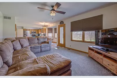 2405 Smith Road, Hamilton, OH 45013 - Photo 3