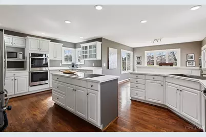 7389 Saint Ives Place, West Chester, OH 45069 - Photo 5