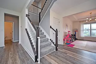 1296 Autumn Run Dr, Hamilton Township, OH 45039 - Photo 13