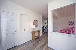 1296 Autumn Run Dr, Hamilton Township, OH 45039 - Photo 9