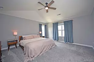 1296 Autumn Run Dr, Hamilton Township, OH 45039 - Photo 37