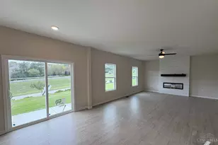 46 Chestnut St, Springboro, OH 45066 - Photo 3