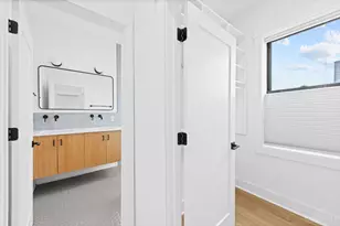 1909 Race St, Cincinnati, OH 45202 - Photo 25