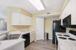 7420 Waterford Dr, Deerfield Township, OH 45040 - Photo 9