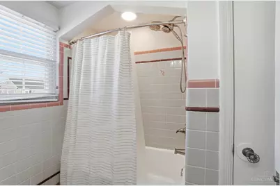 4240 Dartmouth Drive, Cincinnati, OH 45217 - Photo 23