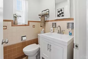 4240 Dartmouth Dr, Cincinnati, OH 45217 - Photo 19