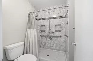 9678 Iris Dr, West Chester, OH 45241 - Photo 17