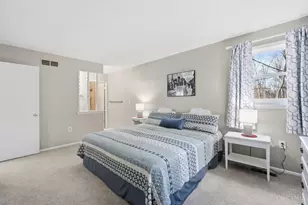 9678 Iris Dr, West Chester, OH 45241 - Photo 15