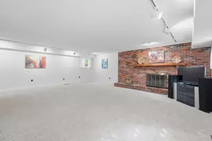 9678 Iris Dr, West Chester, OH 45241 - Photo 11