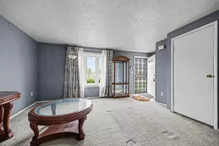 1371 Summe Dr, Cincinnati, OH 45231 - Photo 5