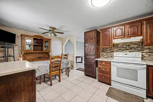 1371 Summe Dr, Cincinnati, OH 45231 - Photo 9