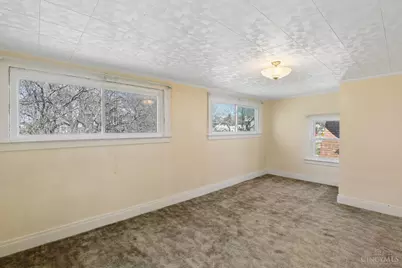 19 Parkway Avenue, Cincinnati, OH 45216 - Photo 9