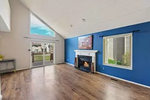 9321 Hunters Creek Dr, Blue Ash, OH 45242 - Photo 3