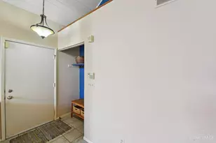 9321 Hunters Creek Dr, Blue Ash, OH 45242 - Photo 5