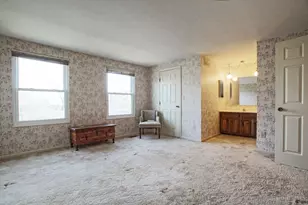 1049 Stratford Ct, Loveland, OH 45140 - Photo 13