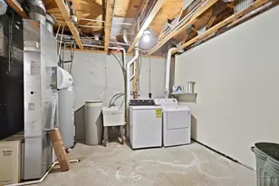 1049 Stratford Ct, Loveland, OH 45140 - Photo 25