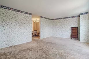 1049 Stratford Ct, Loveland, OH 45140 - Photo 11