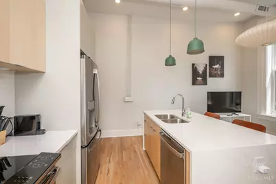 915 Vine Street #303, Cincinnati, OH 45202 - Photo 9