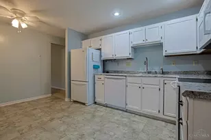 3703 W Galbraith Rd, Cincinnati, OH 45247 - Photo 17