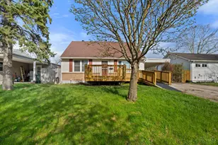 142 Barrington Dr, Hamilton, OH 45013 - Photo 1