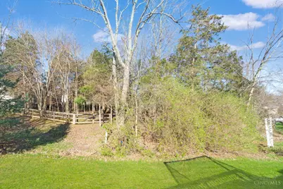 7633 Sandstone Trail, Hamilton Township, OH 45039 - Photo 25