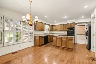 2289 Lauren Close, Anderson Township, OH 45244 - Photo 13