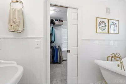 1502 Huntcrest Drive, Cincinnati, OH 45255 - Photo 53