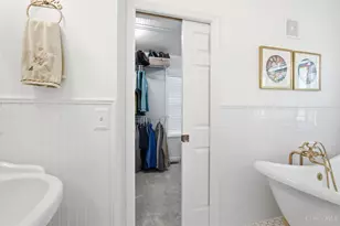 1502 Huntcrest Dr, Cincinnati, OH 45255 - Photo 53