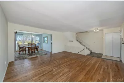 19 Creekwood Square, Glendale, OH 45246 - Photo 5