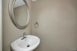 19 Creekwood Square, Glendale, OH 45246 - Photo 29