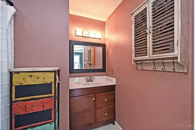 590 Rentz Place, Delhi Township, OH 45238 - Photo 11