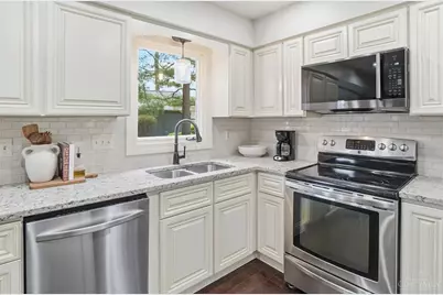 10701 Old Pond Drive, Montgomery, OH 45249 - Photo 15