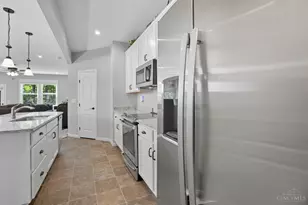 5821 Parkview Ln, Miami Township, OH 45150 - Photo 15