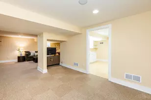 3675 Traskwood Cir, Cincinnati, OH 45208 - Photo 37