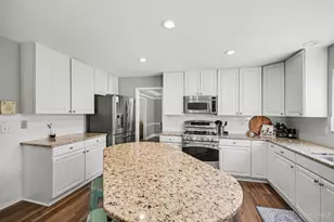 602 Legendary Ln, Union Township, OH 45255 - Photo 5