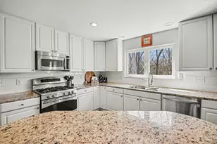 602 Legendary Ln, Union Township, OH 45255 - Photo 7