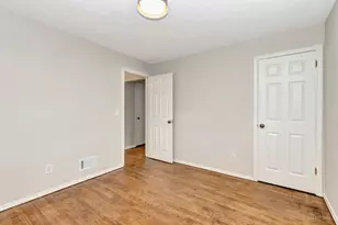 3452 Tangent Dr, Cheviot, OH 45211 - Photo 17