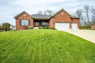 4004 Hickory Hollow Dr, Ross Township, OH 45013 - Photo 1