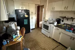 8754 Monsanto Dr, Springfield Township, OH 45231 - Photo 5