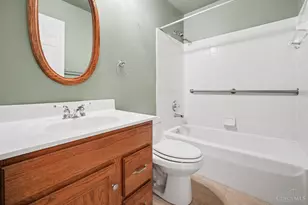 7854 Surreywood Dr, Miami Township, OH 45052 - Photo 19