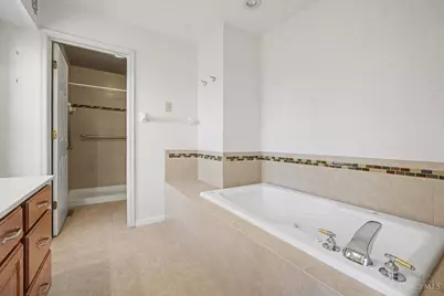 7854 Surreywood Drive, Miami Township, OH 45052 - Photo 15