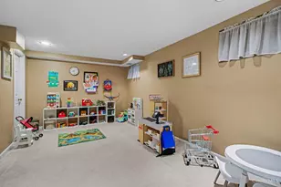 1004 Vixen Dr, Union Township, OH 45245 - Photo 33